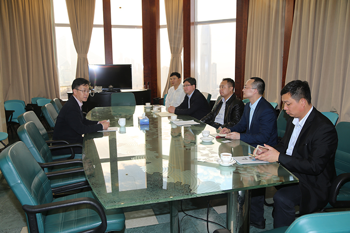 泰州市人民政府戚才俊副秘书长一行访问钟山公司